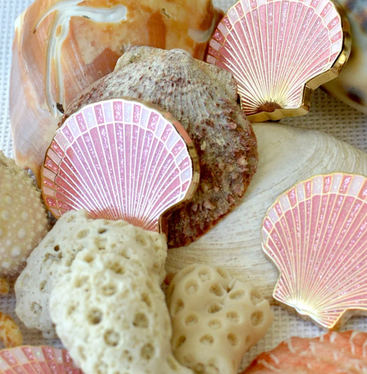 Scallop Shell Needle Minder